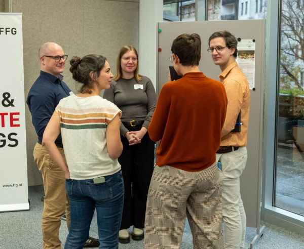 Die Teilnehmer:innen beim Networking